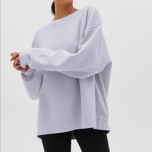 Aritzia oversized boyfriend crew ( make offers!)